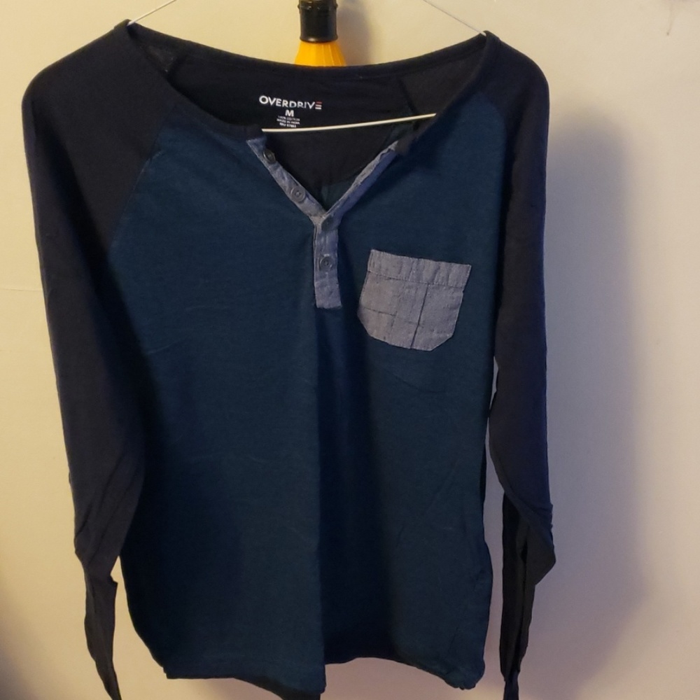 Men's long sleeve shirt